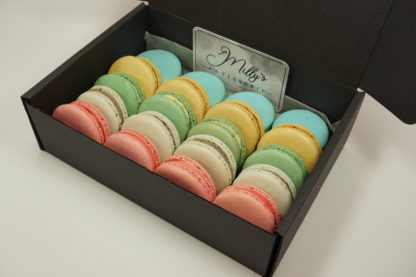 20 Standard Macarons Gift Box